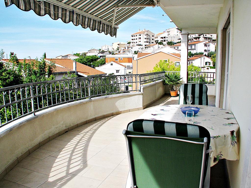 Apartments Miljak オミシュ エクステリア 写真